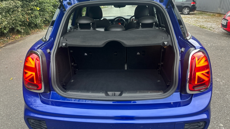 MINI Hatchback 2.0 Cooper S Sport II 5dr Auto Petrol Hatchback